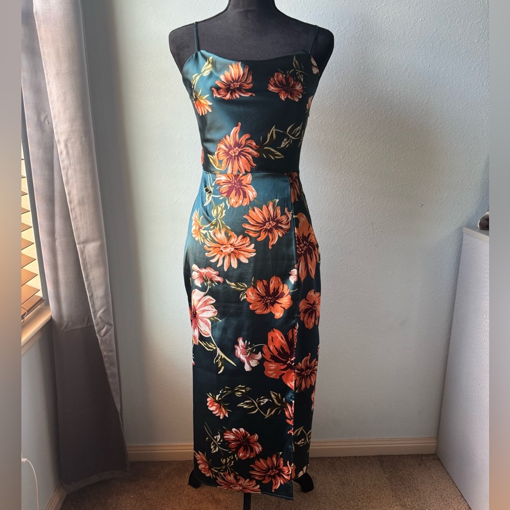 Floral Sleeveless Maxi Dress